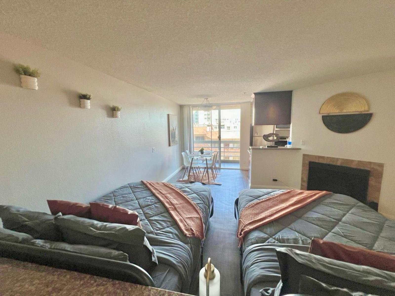 Amazing Universal Studios Loft Free Parking Los Angeles Eksteriør billede